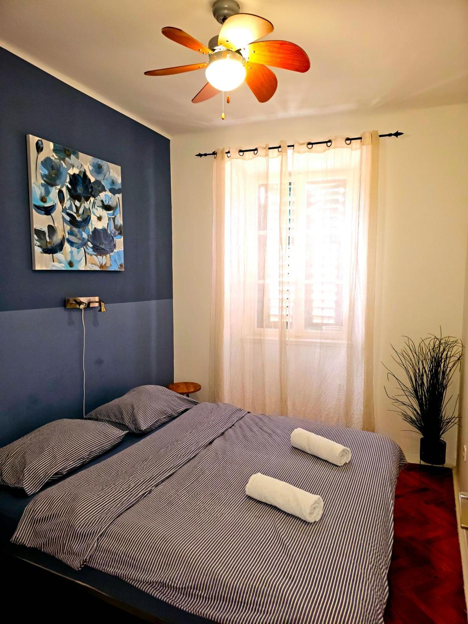 Apartman Square View 시베니크 외부 사진